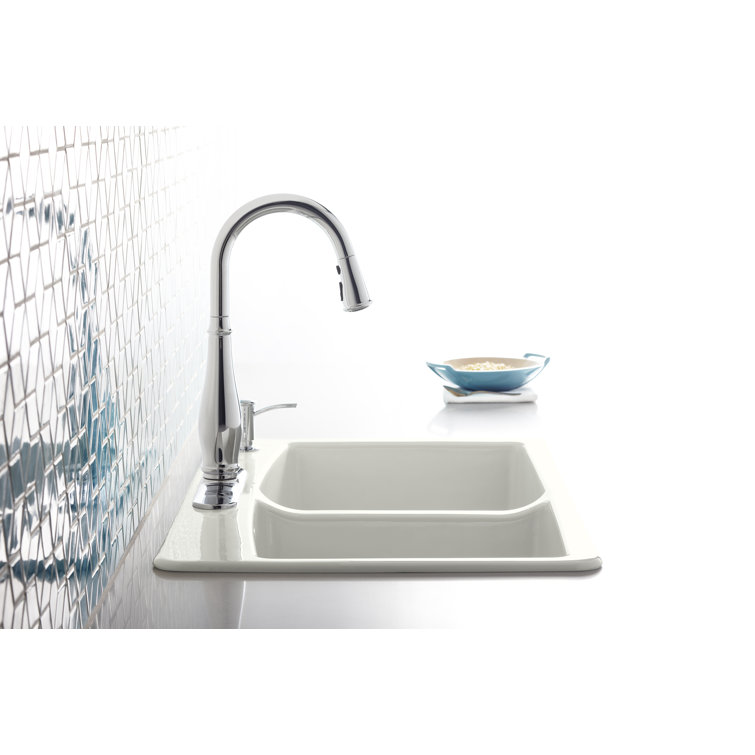 Cruette Pull Down Touch Single Hand Kitchen Faucet with DockNetik®,  ProMotion™,MasterClean™