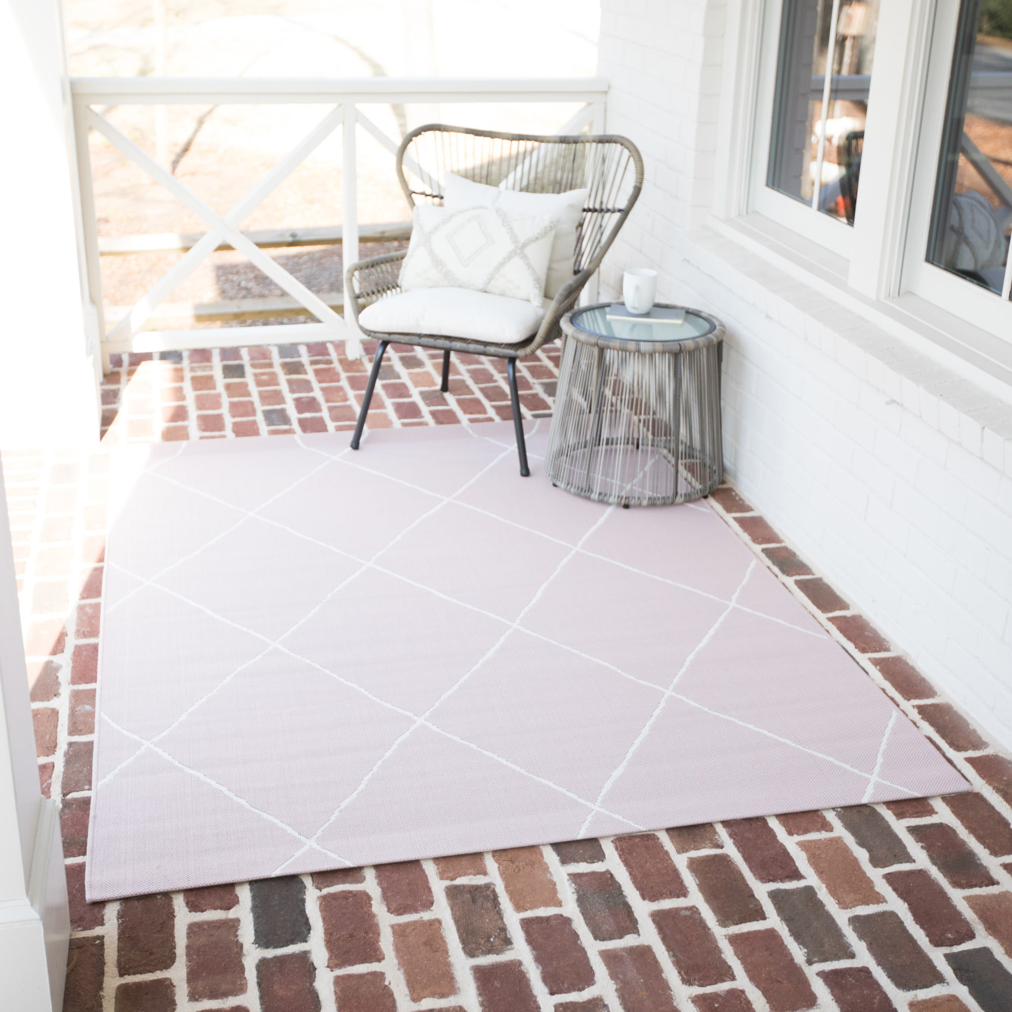Wrought Studio Ammons Geometric Pink Indoor/Outdoor Area Rug & Reviews ...