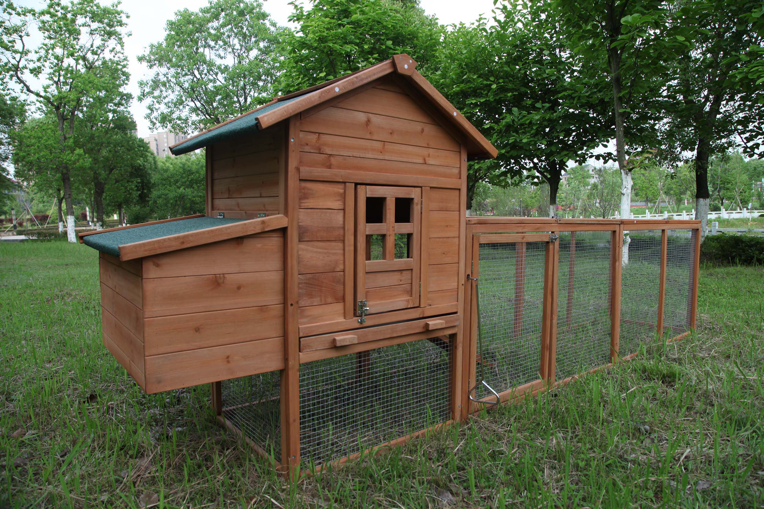 Tucker Murphy Pet™ Hanish 6.8 Square Feet Chicken Coop with Chicken Run
