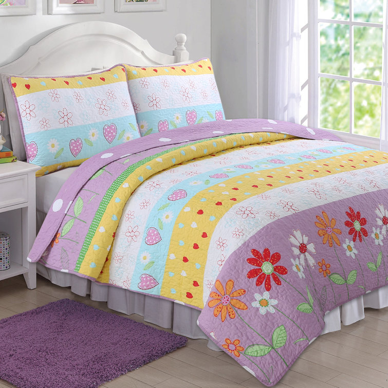 mauve pink bedspread