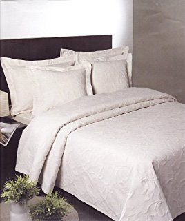 Matelasse Bedspread 
