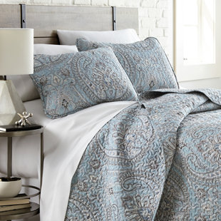 Paisley Pattern Jacquard Quilt Set 
