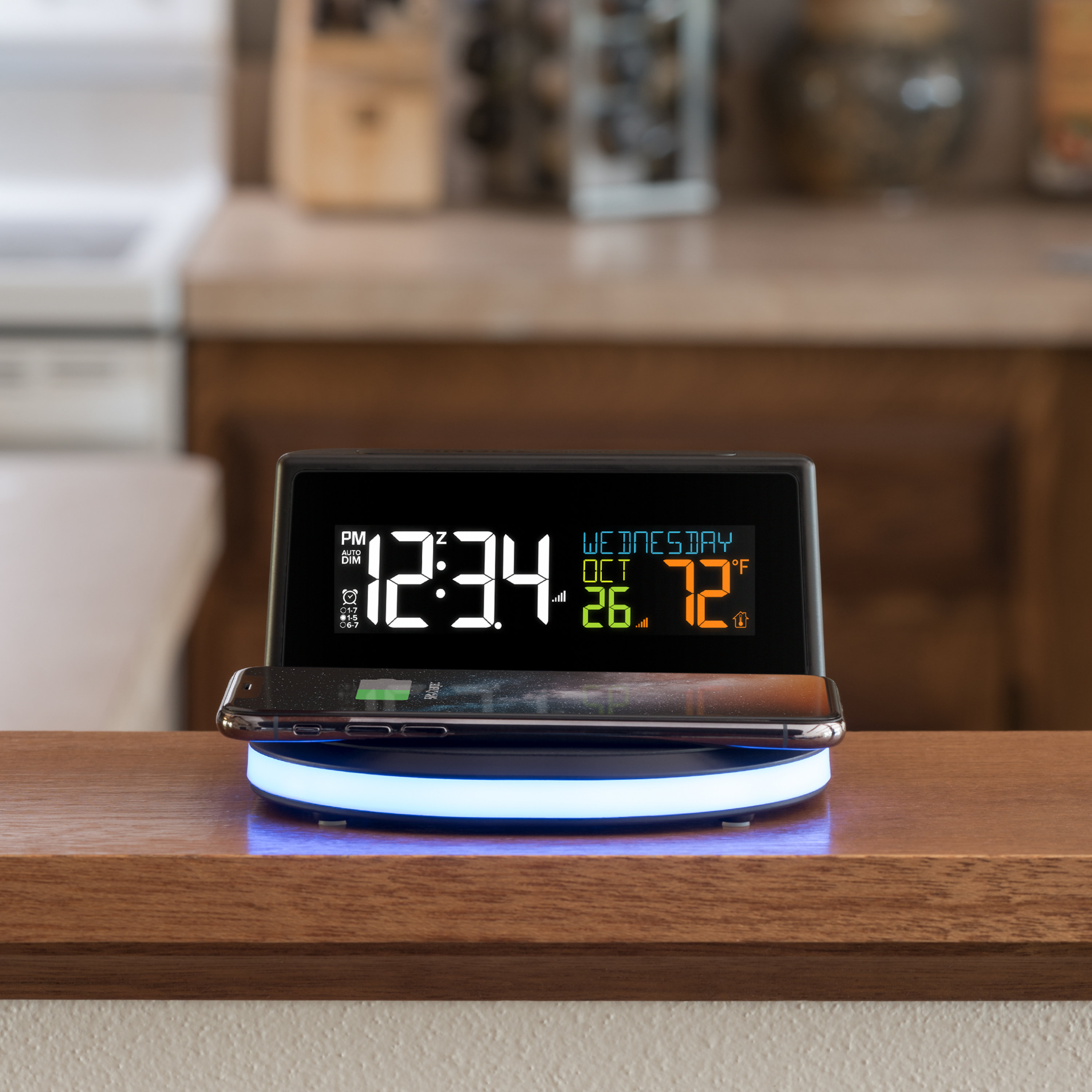 La Crosse Technology Wireless Charging Tabletop Alarm Clock in Black