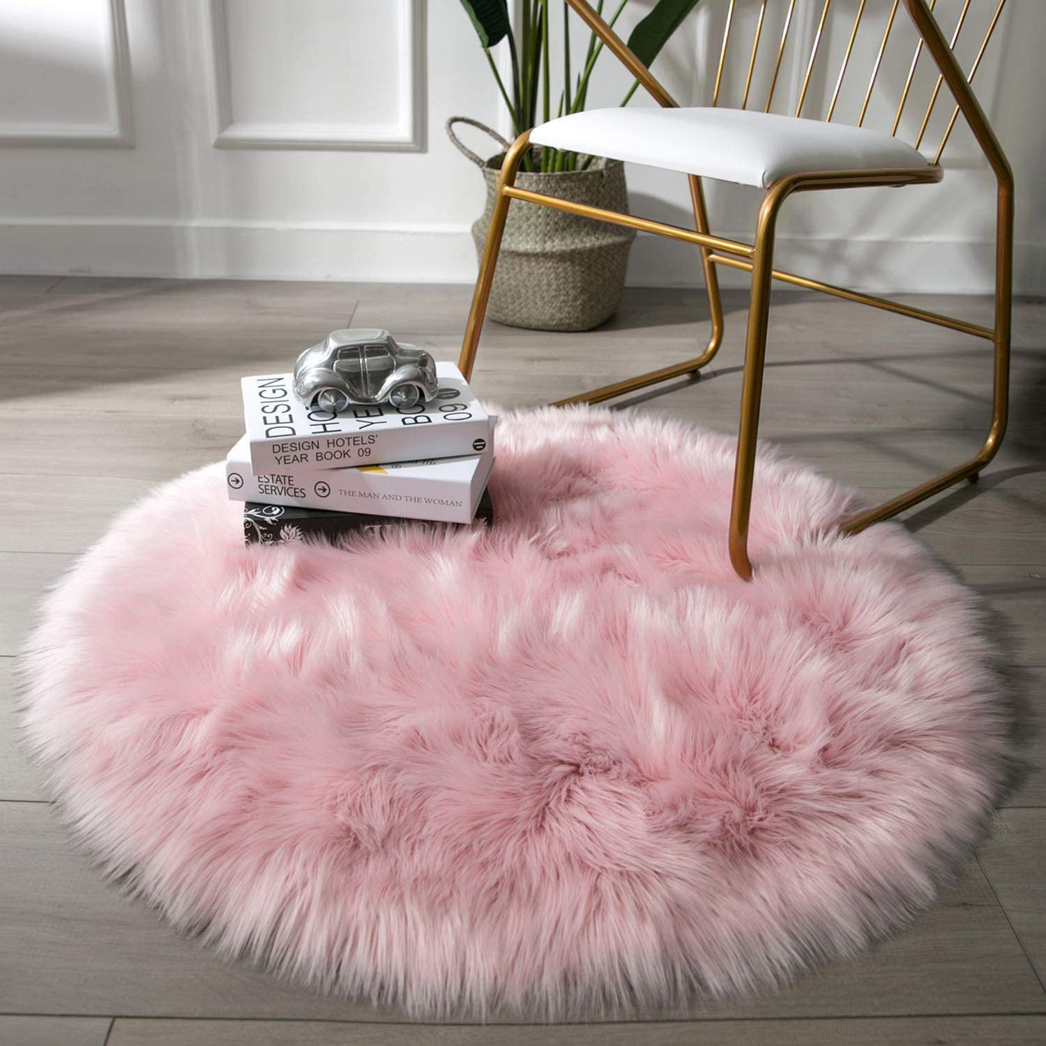 Everly Quinn Cushena Handmade Sheepskin Faux Sheepskin Pink Rug