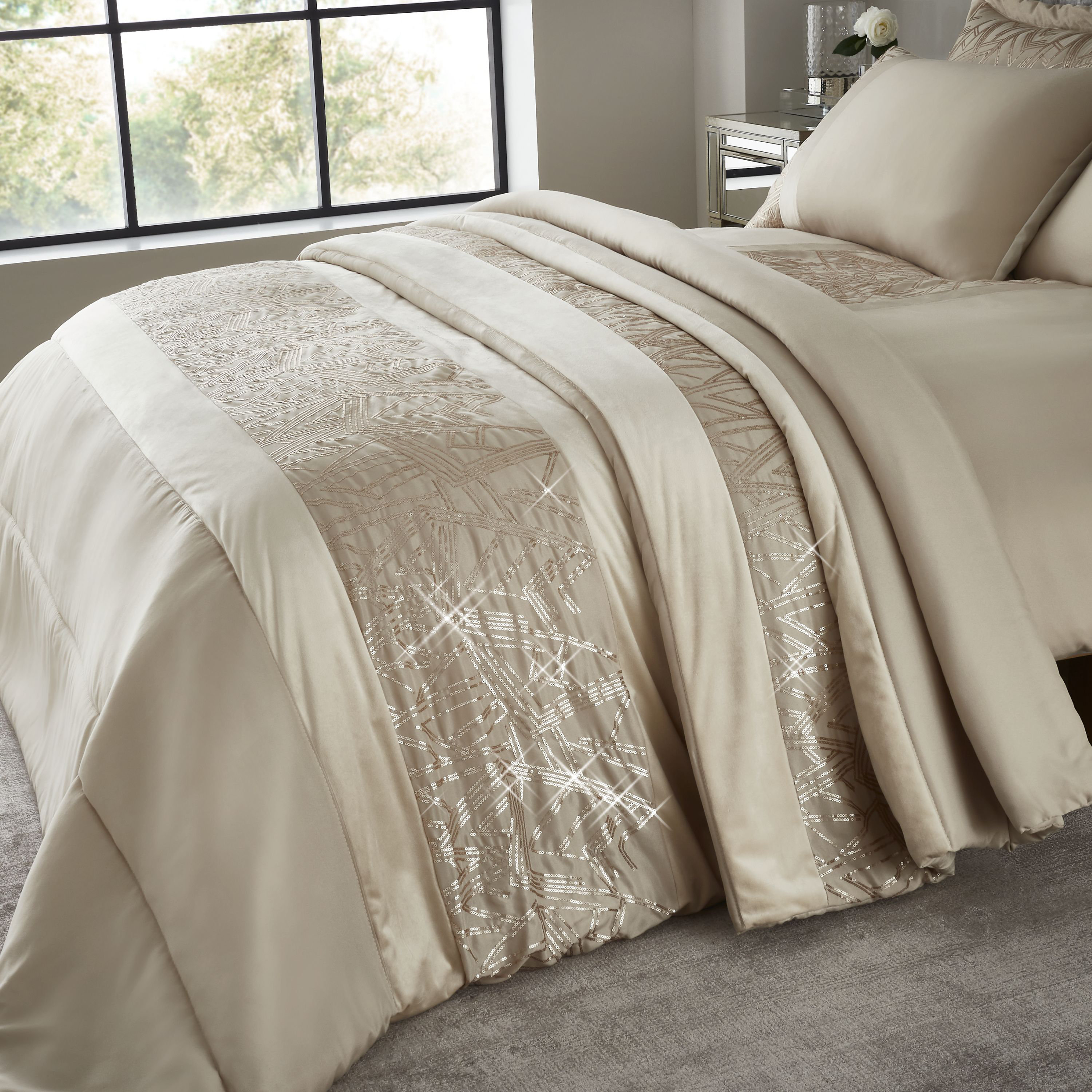 Catherine Lansfield Velvet Sparkle 