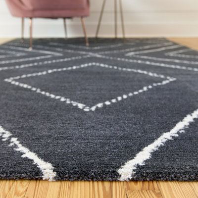 Union Rustic Bowden Black Rug & Reviews | Wayfair