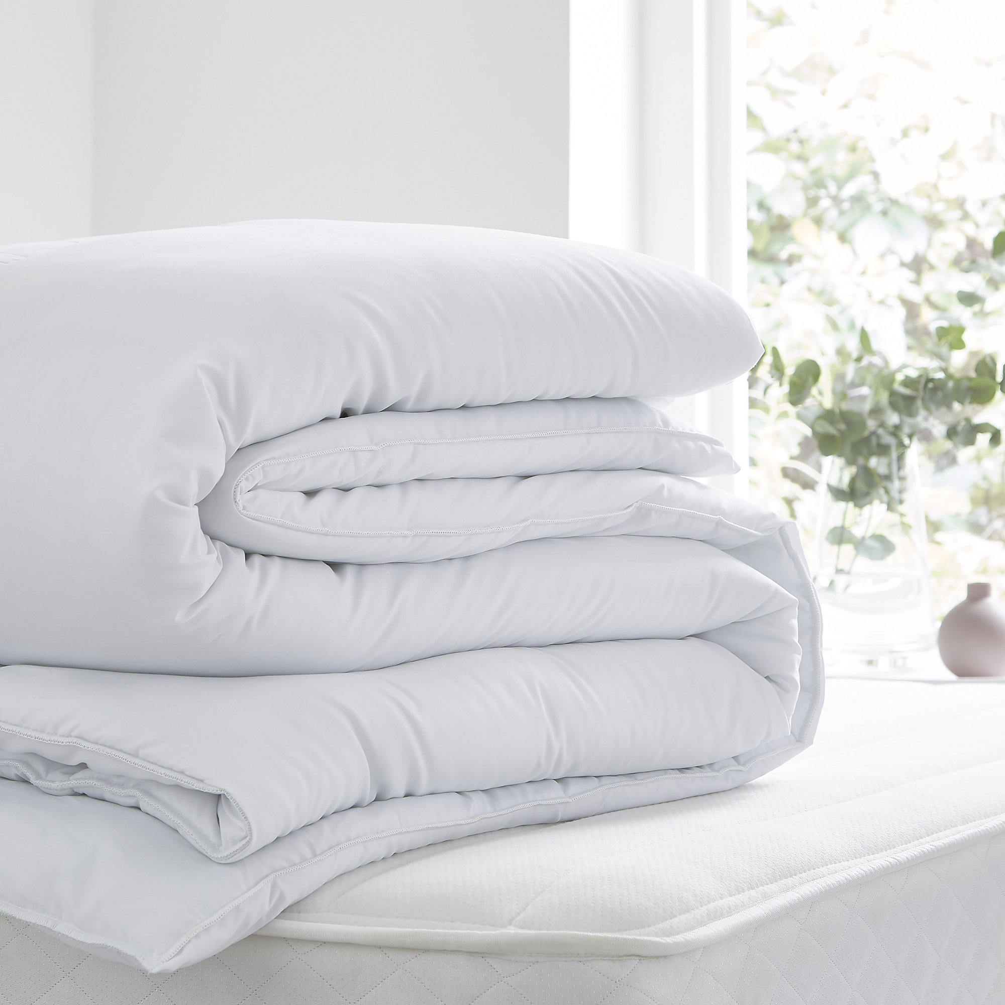 Silentnight 4.5 Tog Down Alternative 
