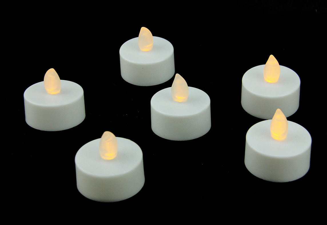 Northlight White Battery Operated Flameless LED Lighted Flickering