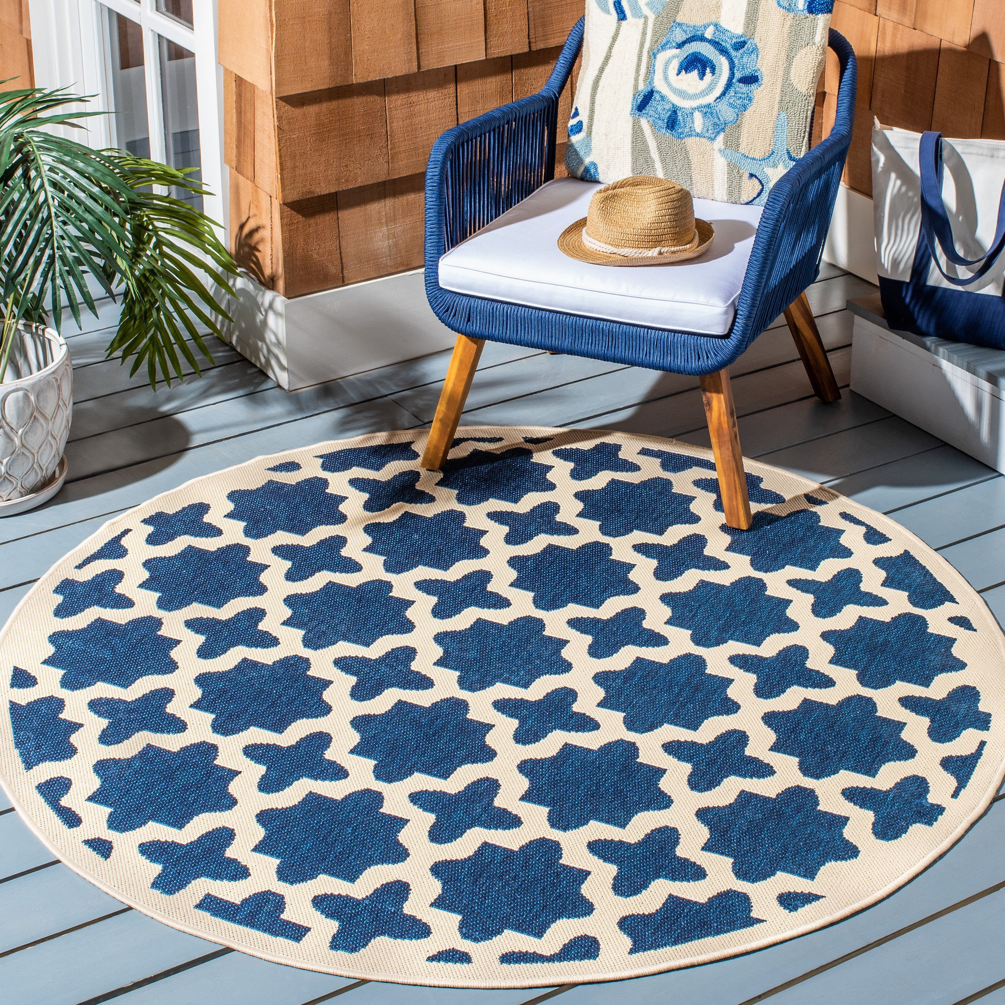 Winston Porter Herefordshire Geometric Navy Indoor/Outdoor Area Rug