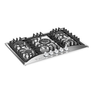 outdoor kitchen with cooktop