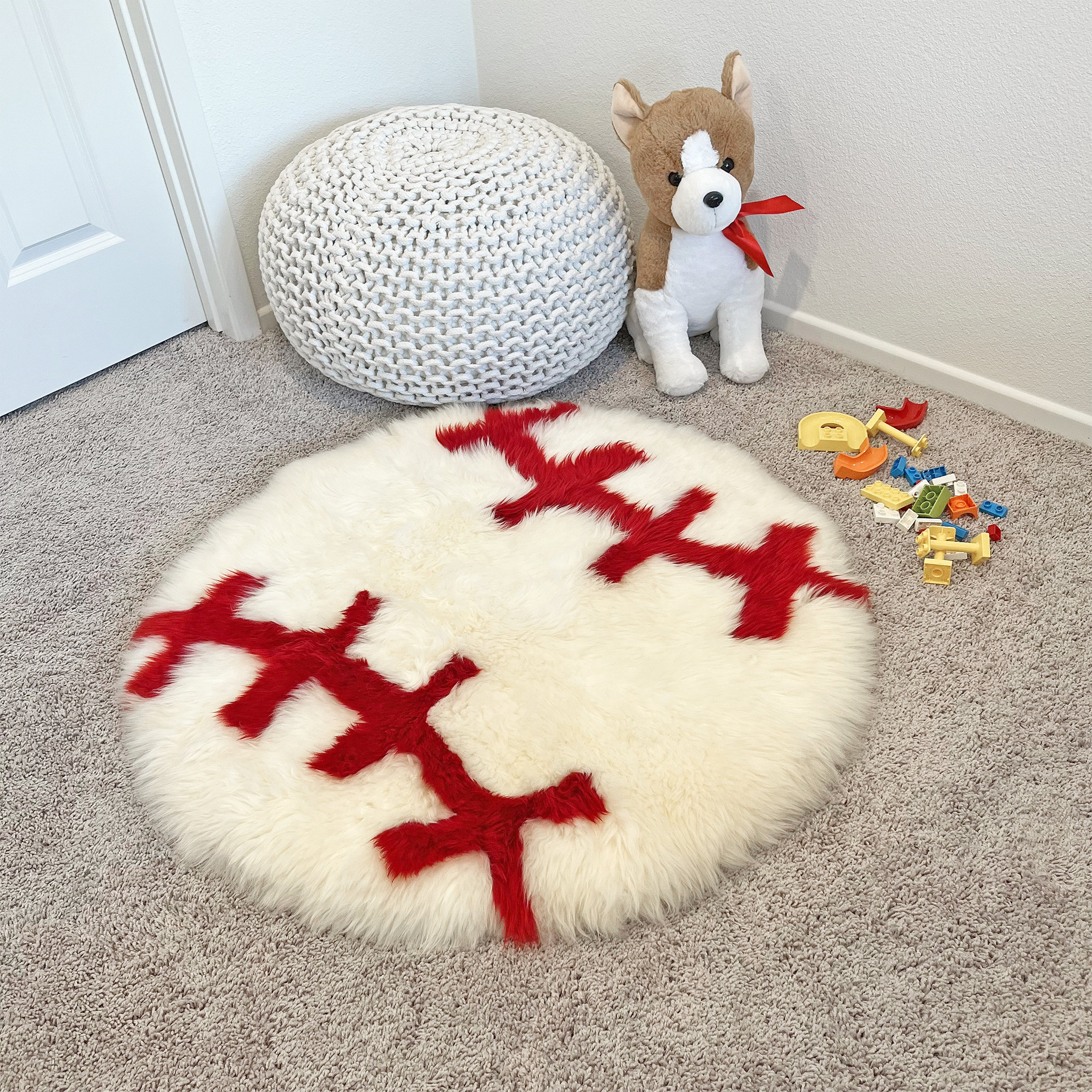 Bowron Sheepskin Round Handmade Sheepskin 2'8" Area Rug in Red/Ivory