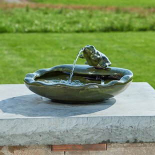 Great Garden Gift Idea! stone statue/sculpture-water garden accent Sitting Frog Pond Spitter 