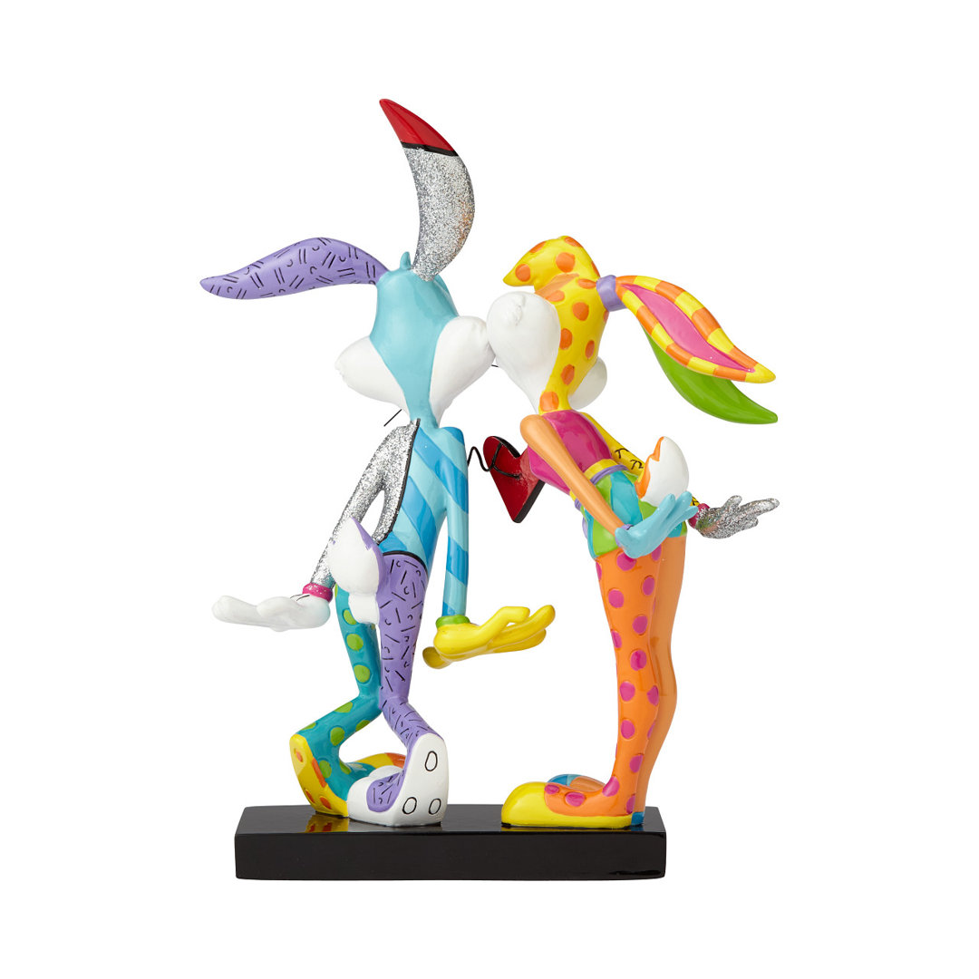 Lola Kissing Bugs Bunny Figurine 