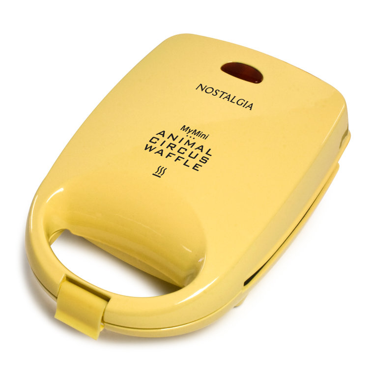 nostalgia electrics waffle maker