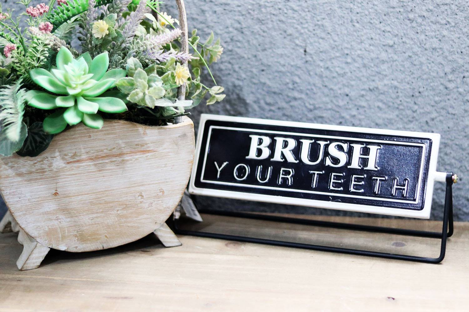 Gracie Oaks Cain Brush Your Teeth/Wash Your Hands Table Top Sign