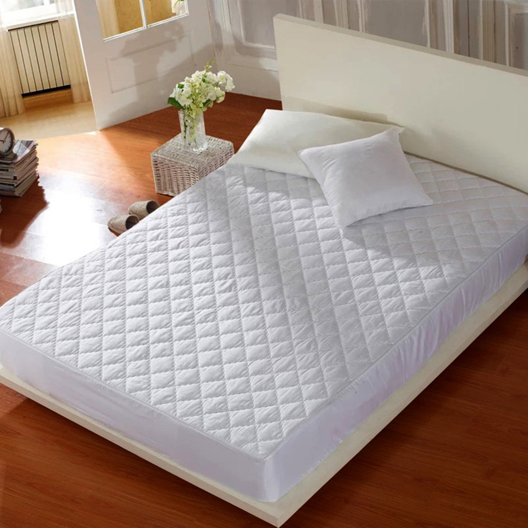 ClearAmbient Matratzenschoner "Mrozak"