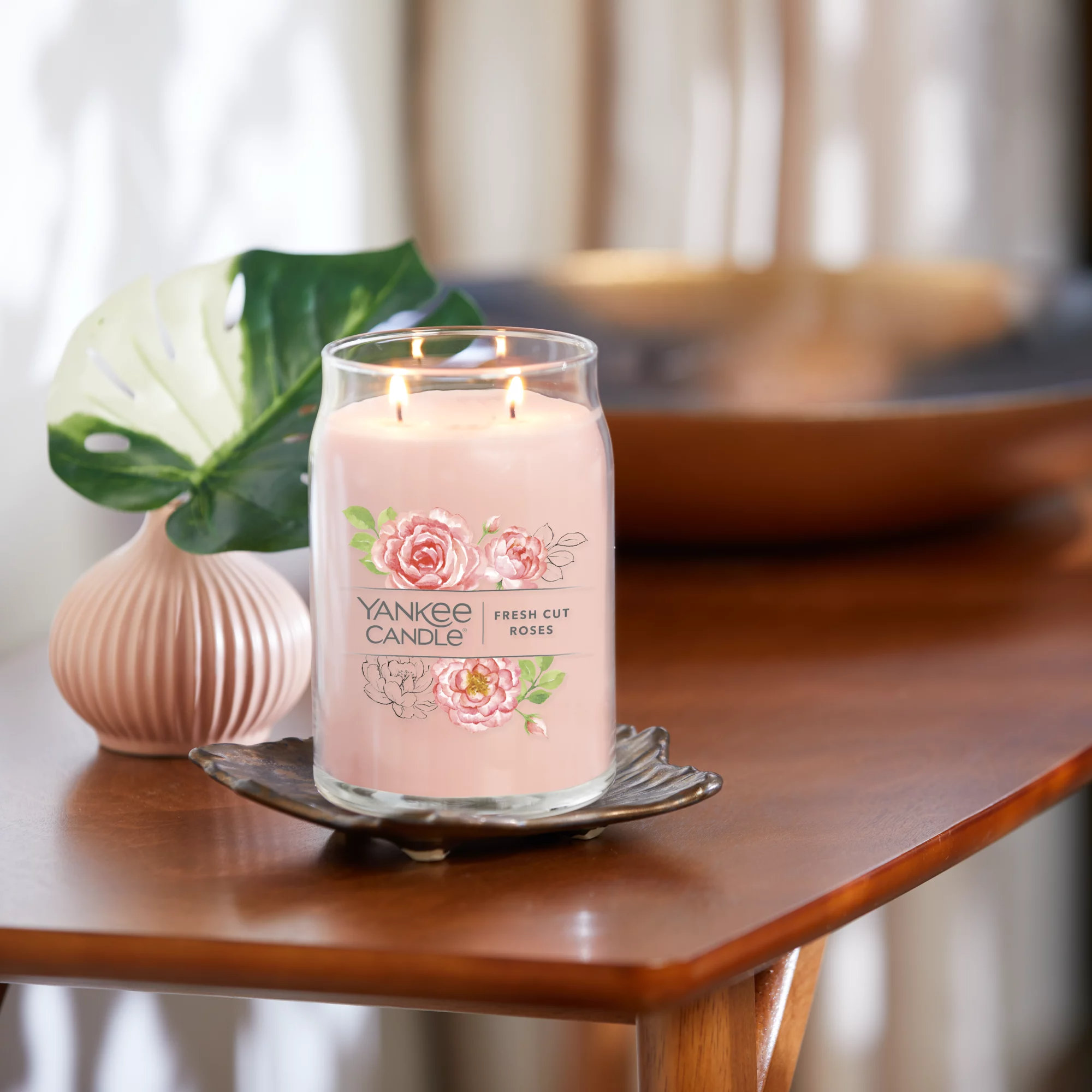 yankee candle scented candle