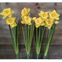 plastic daffodils