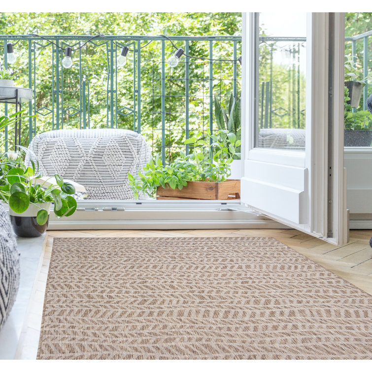 Dovecove Brown/Natural Indoor/Outdoor Rug & Reviews | Wayfair