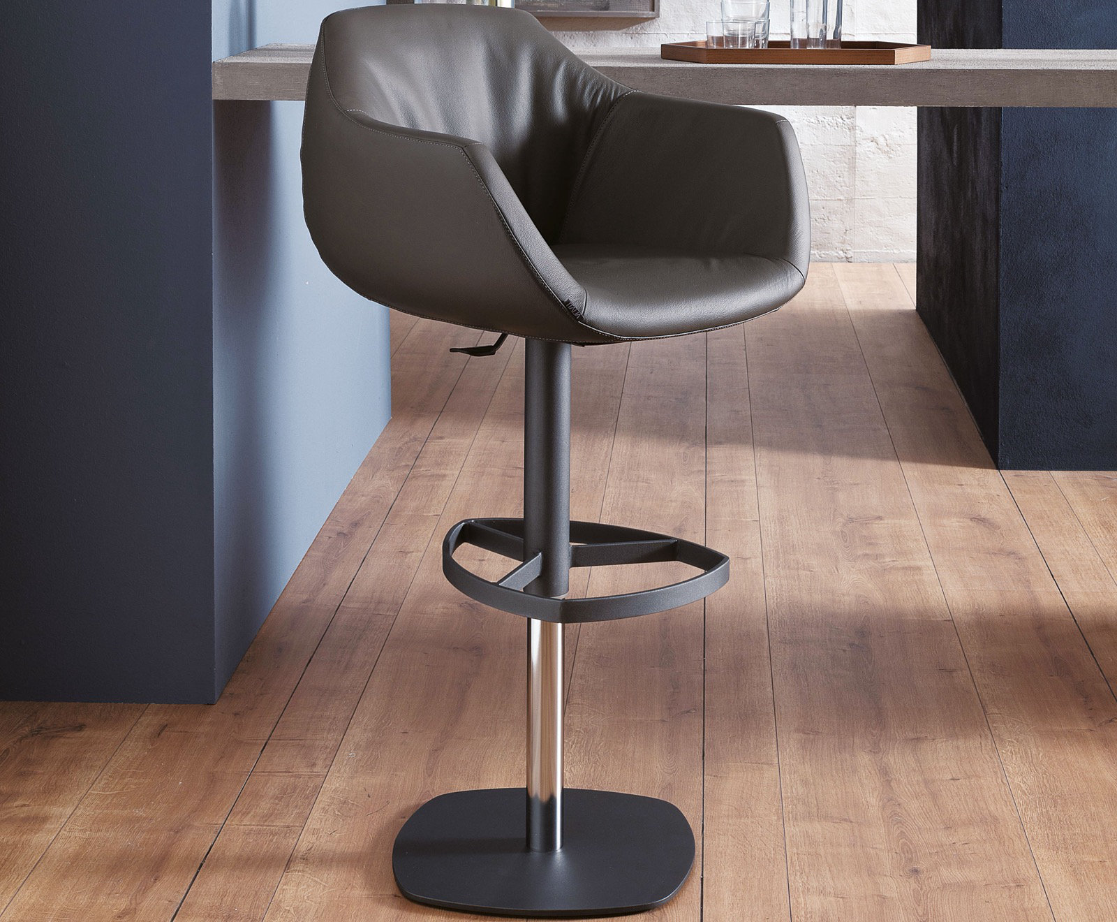 Perigold An Undiscovered World of Luxury Design Perigold