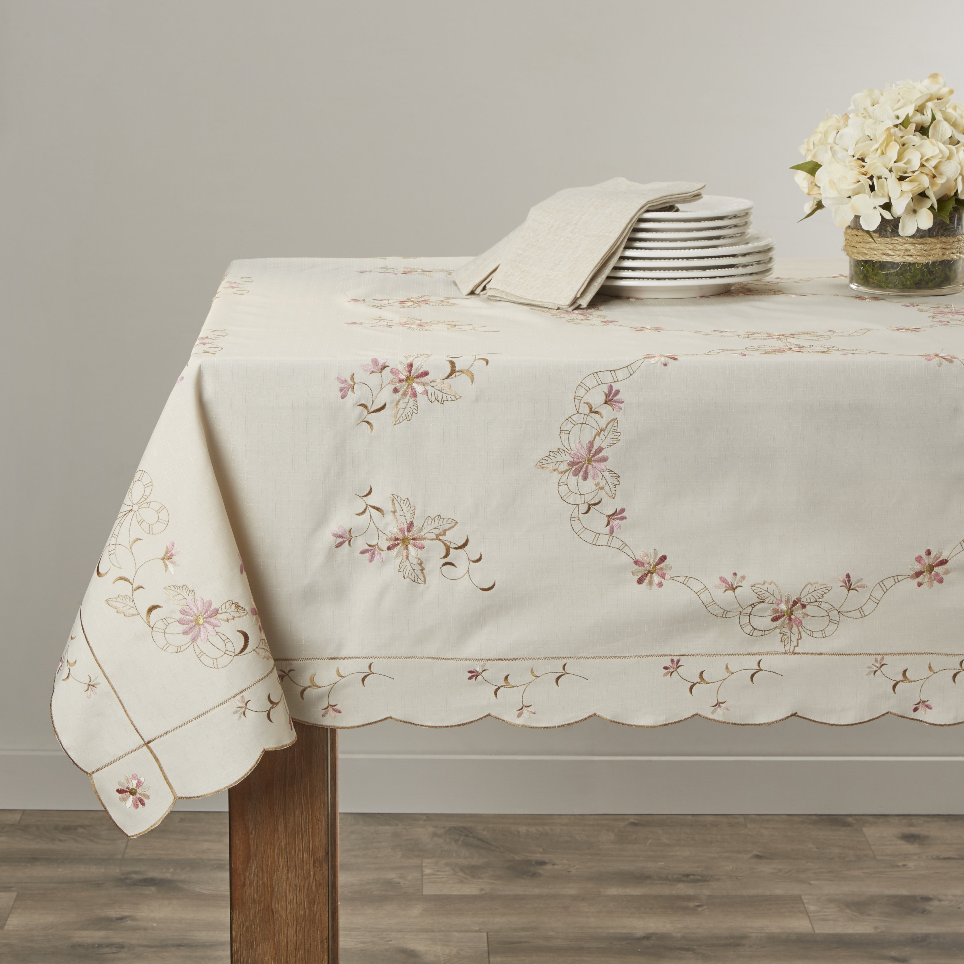 Ophelia & Co. Mendivil Rectangle Floral Polyester Tablecloth & Reviews ...