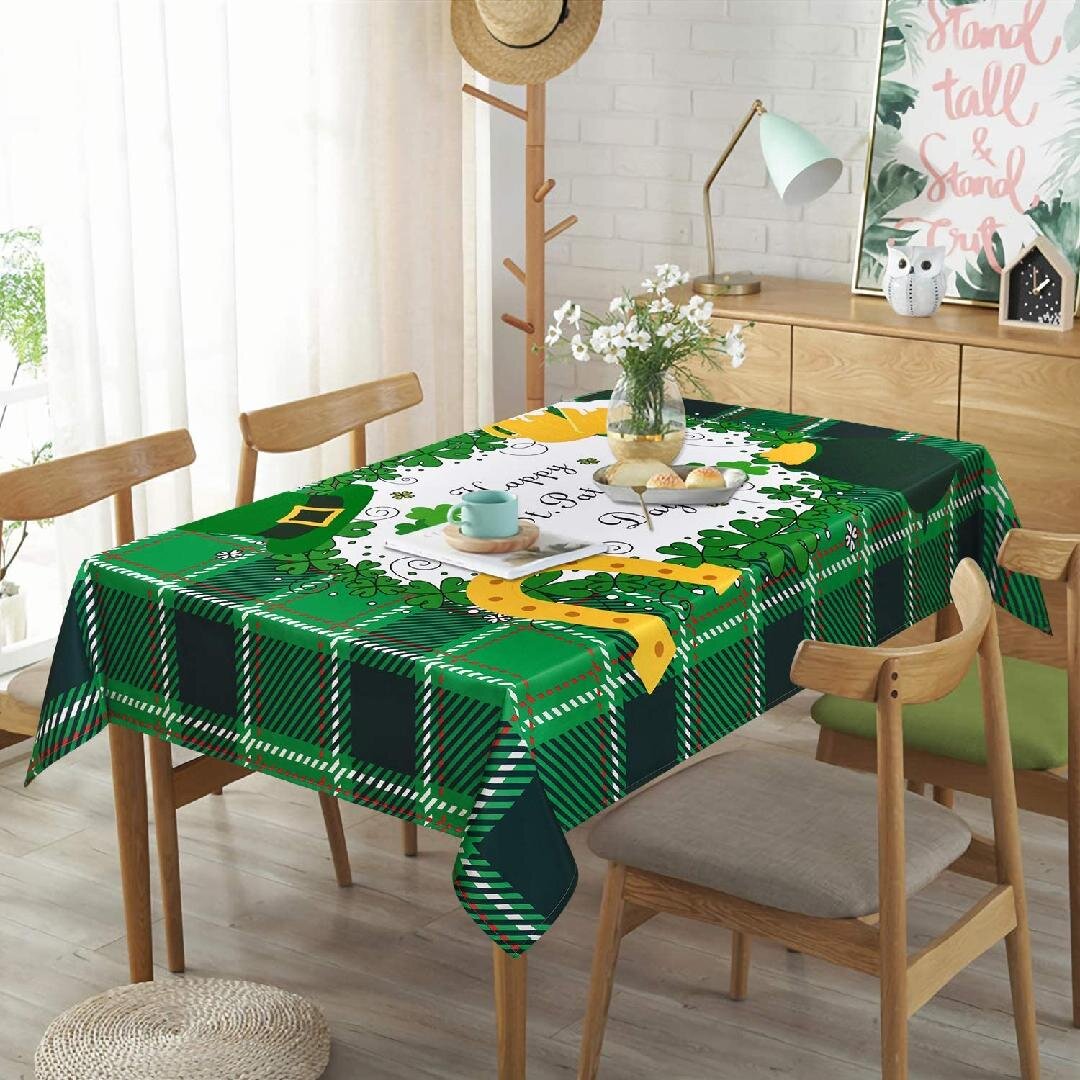 Aflyko St Patrick's Day Table Runner Clover Leaves Yellow Green Green Party Holiday Kitchen Dining Table Setting Seasonal Traditional Spring Festive Home Decor 13 × 90