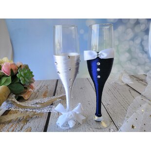 Bride and Groom pair of wine glasses 2x Wine glasses Maid of honor wine Glass 
