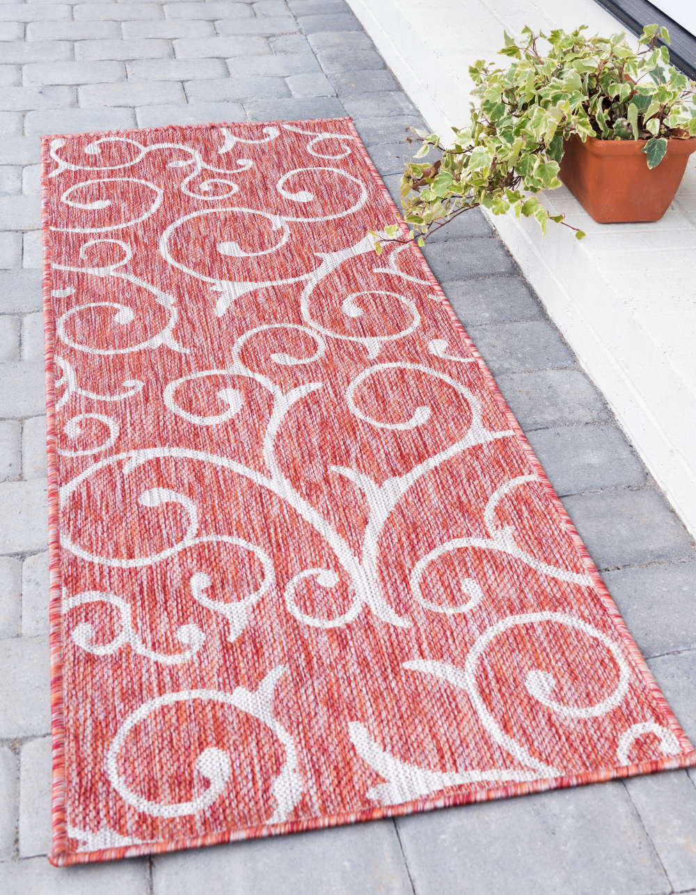 Charlton Home® Coutu Rust Red Indoor/Outdoor Rug & Reviews | Wayfair