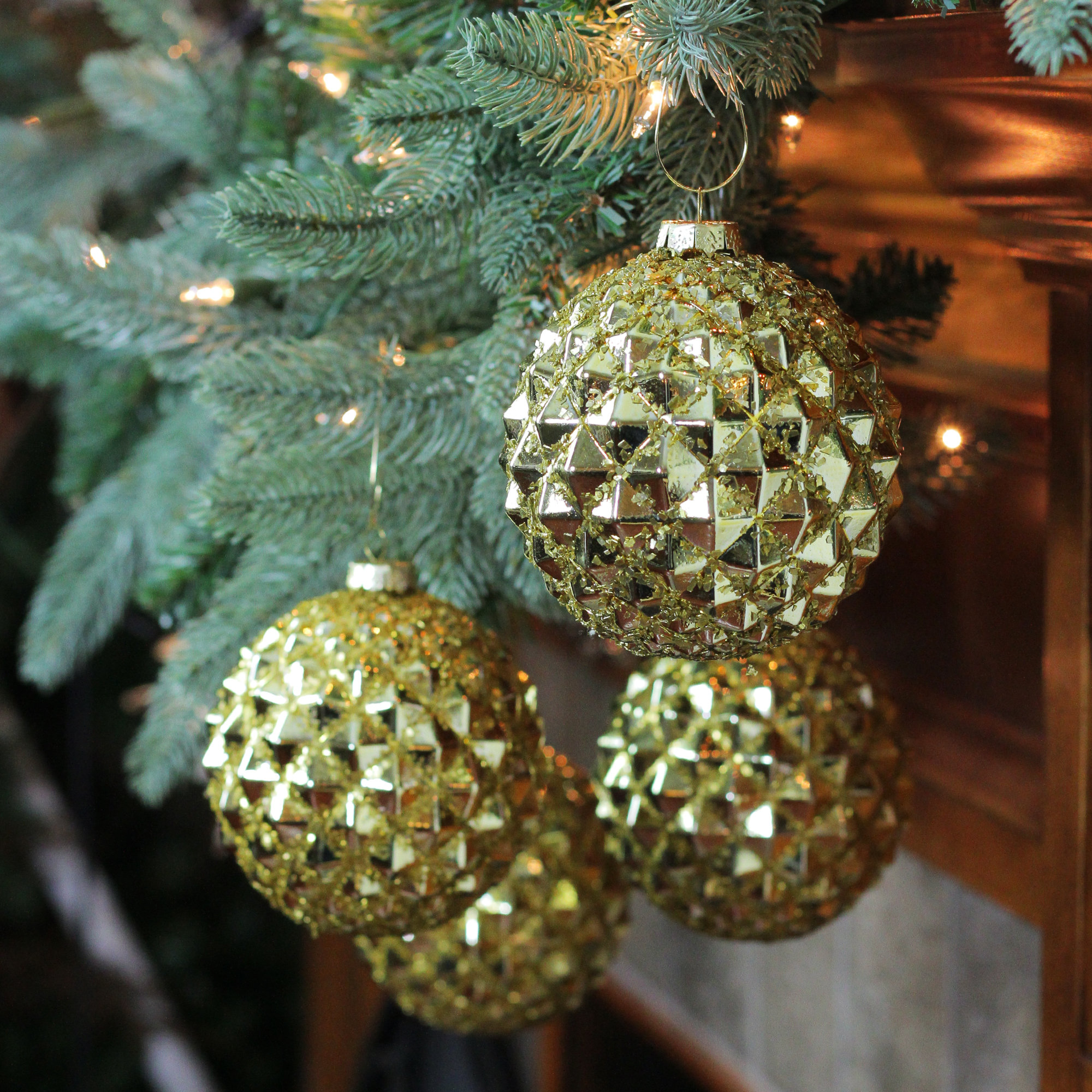 Northlight 4ct Gold Glitter Flake Christmas Glass Ball Ornaments 4