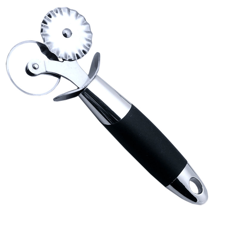 Cuisinox Pastry Wheel with Soft Touch Handle