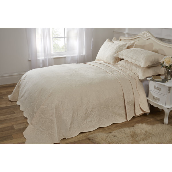 cream bedspread super king