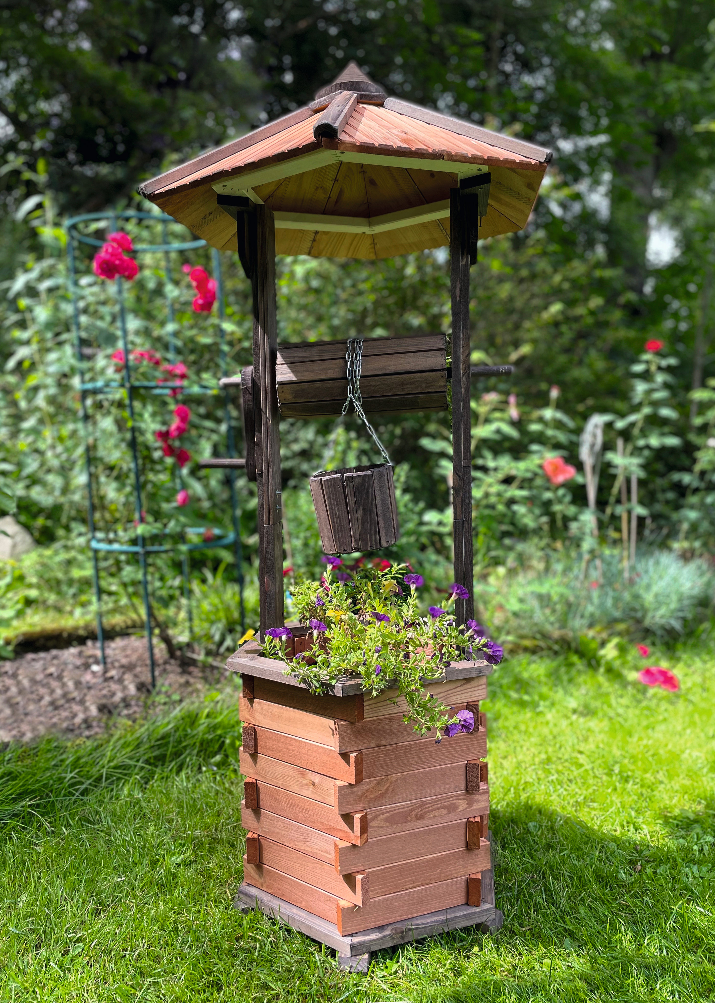 Dakota Fields Decorative Wishing Well Wayfair.co.uk