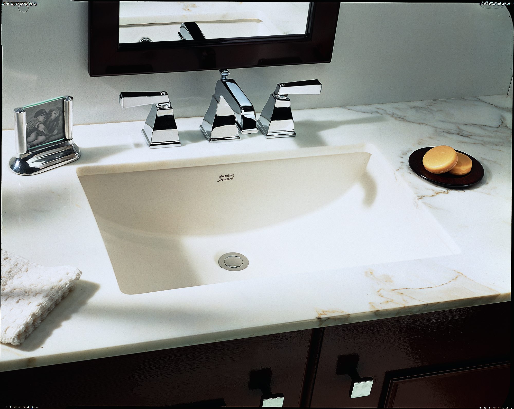 Studio Ceramic Rectangular Undermount Bathroom Sink With Overflow 