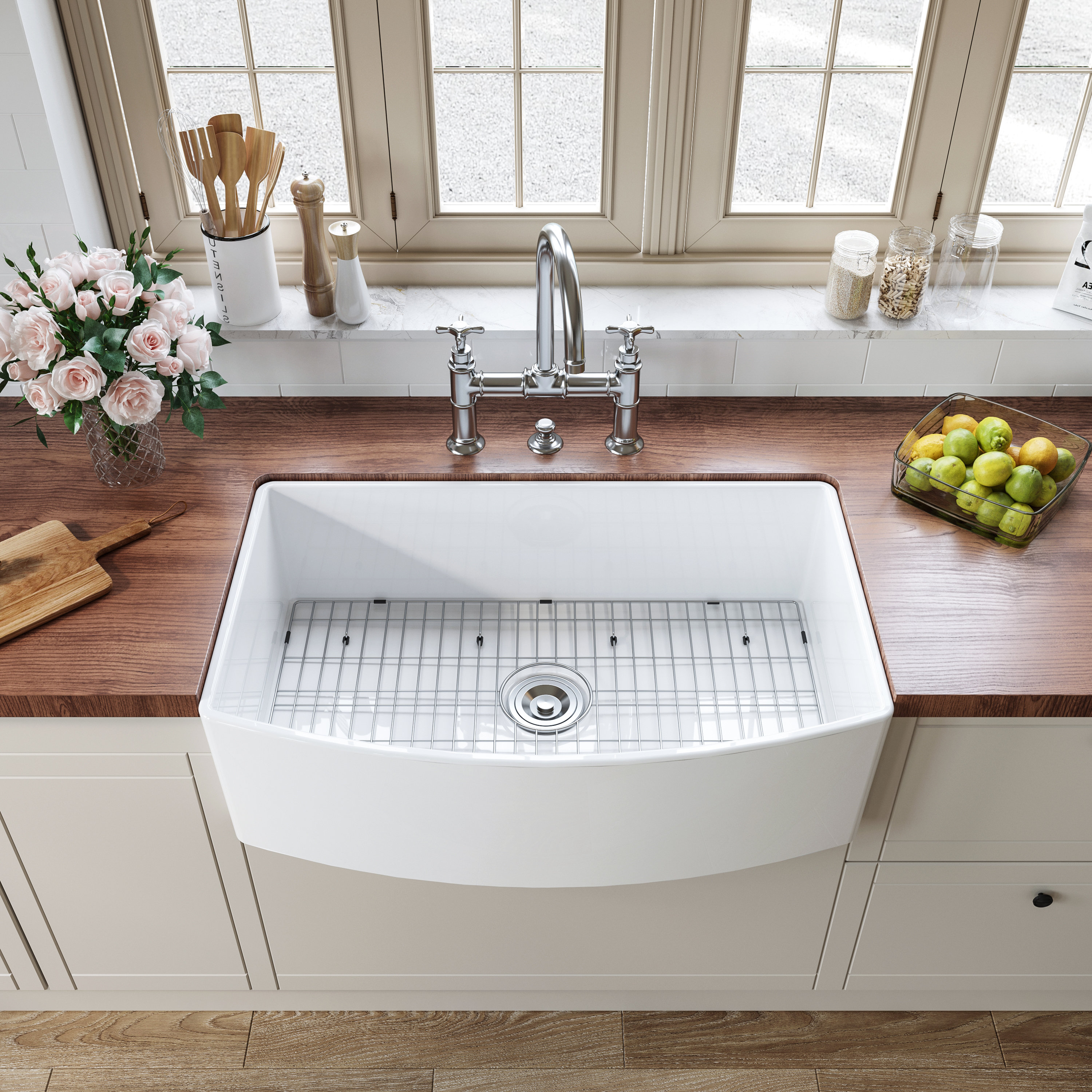 HOROW Hadley 33" L x 18" W Ushaped Fireclay Farmhouse Kitchen Sink