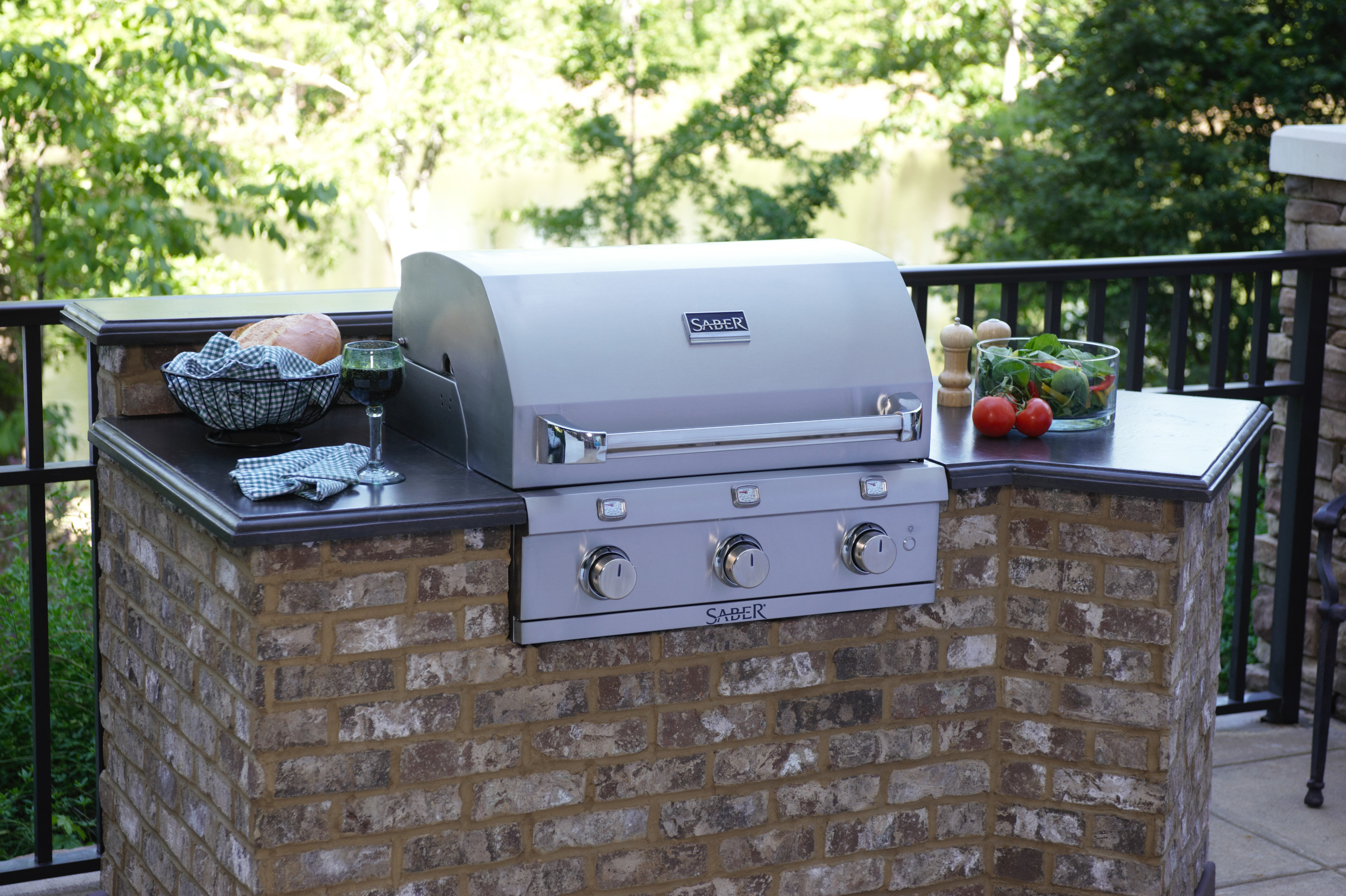 SABERGrills Saber 3 Burner Built In Natural Gas 24000 BTU Gas Grill