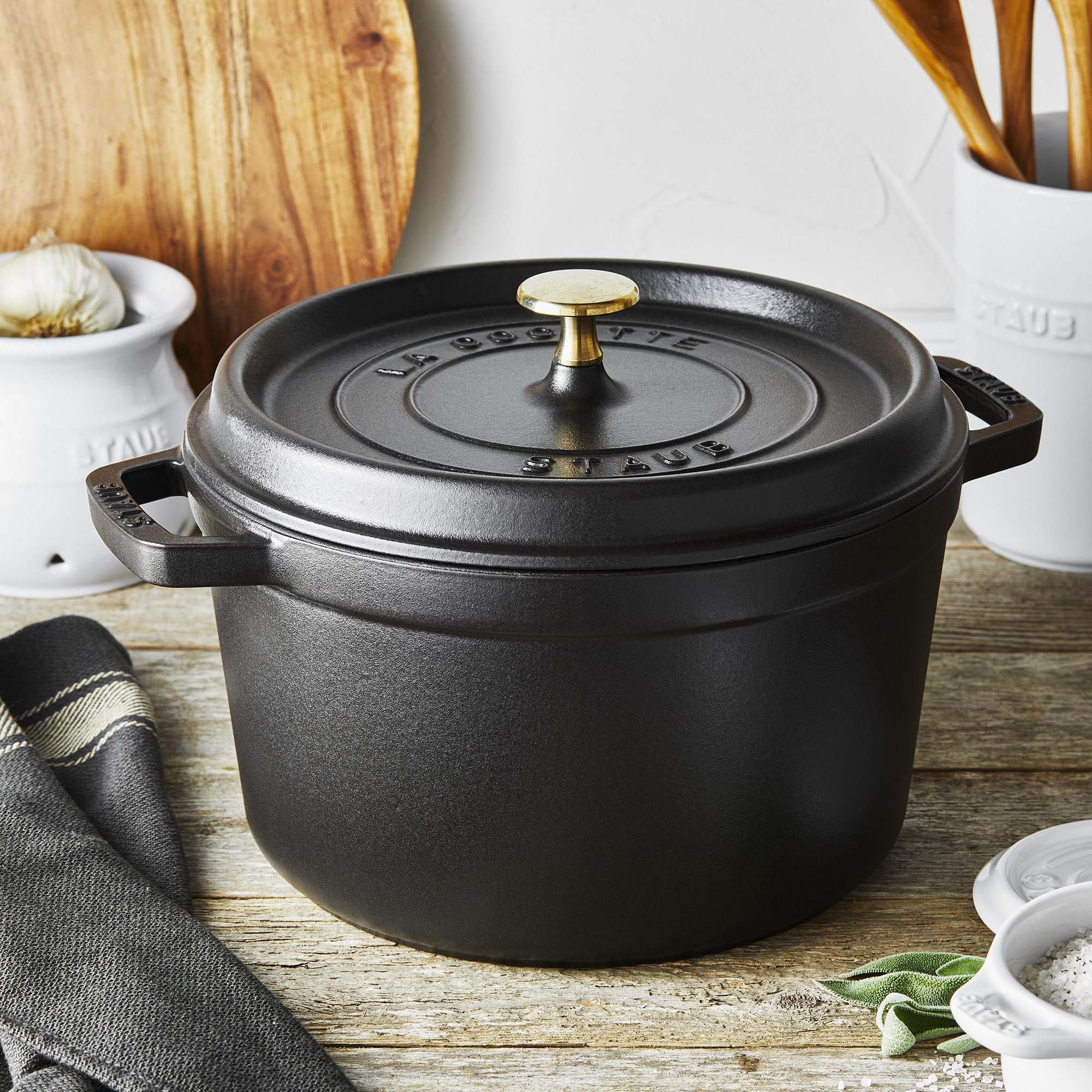 [BIG SALE] Our Favorite Dutch Ovens & Braisers You’ll Love In 2023