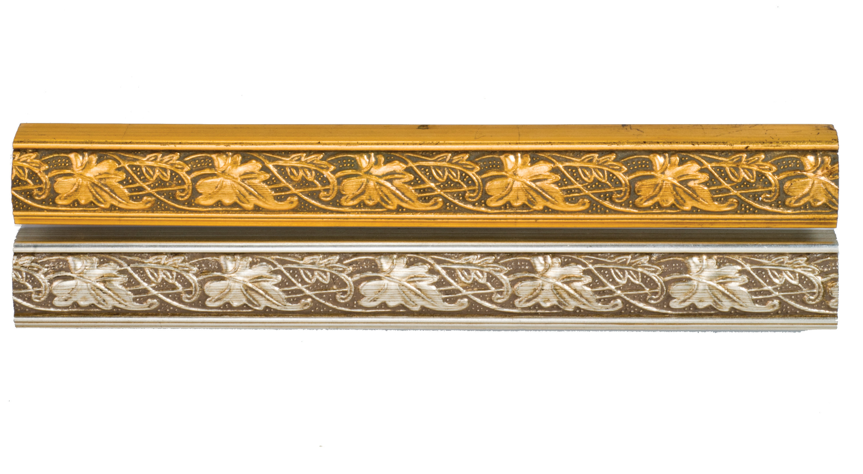 Charlton Home® Holdrege Recessed Framed 3 Doors Medicine with