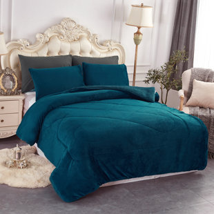 Reversible Flannel 3 Piece Comforter 