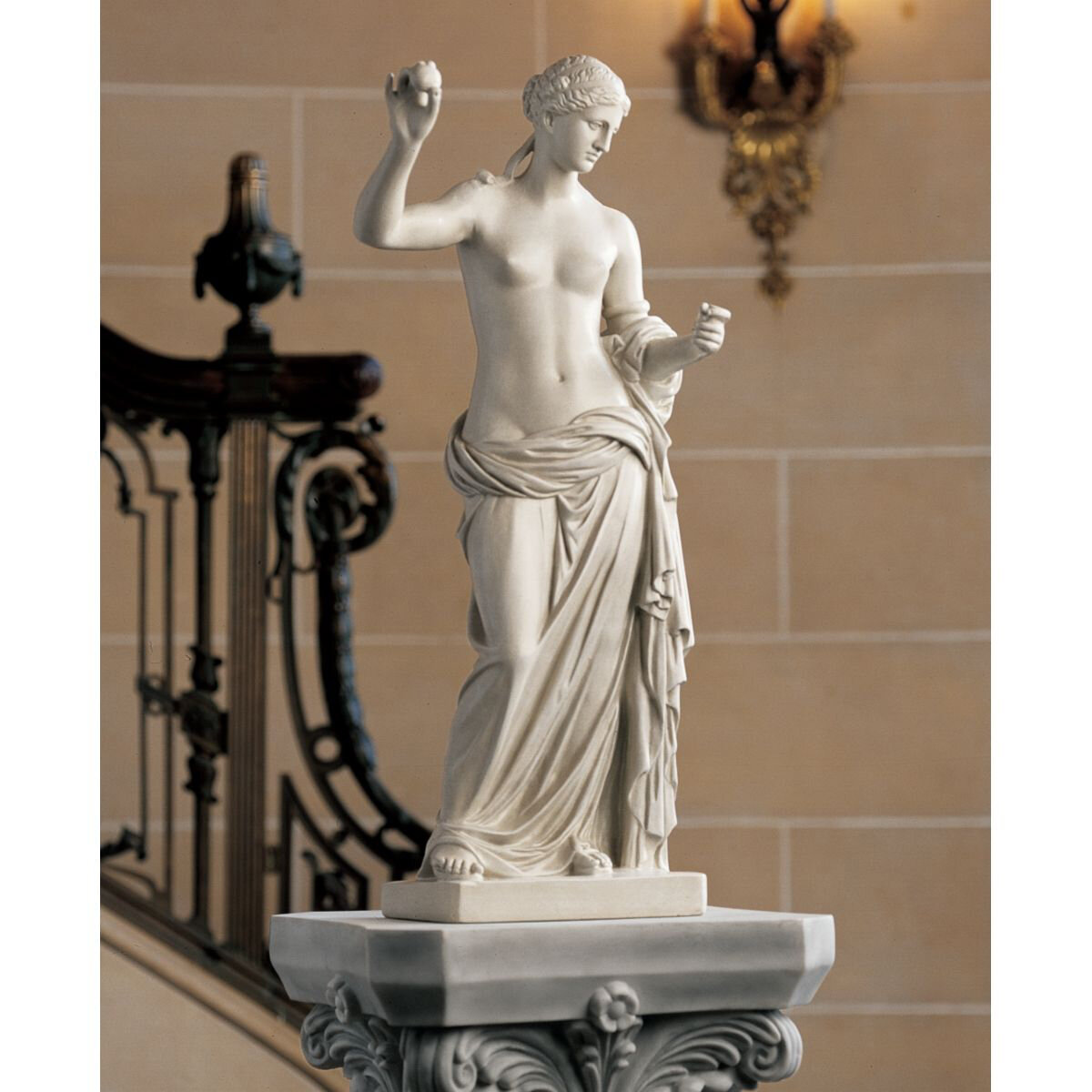Design Toscano Venus of Arles Gallery Statue in White 