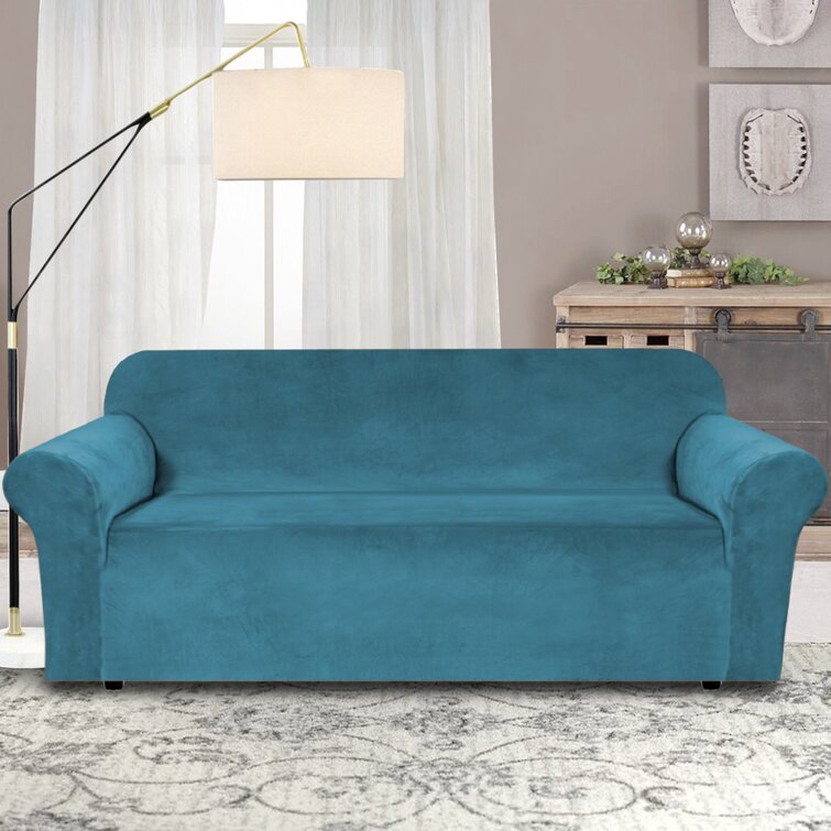 elegant Lege med Billy ged Red Barrel Studio® Luxurious Velvet High Stretch Fitted Box Cushion Sofa  Slipcover & Reviews | Wayfair