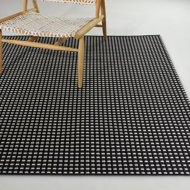 Vern Black/White Indoor/Outdoor Rug & Reviews | AllModern