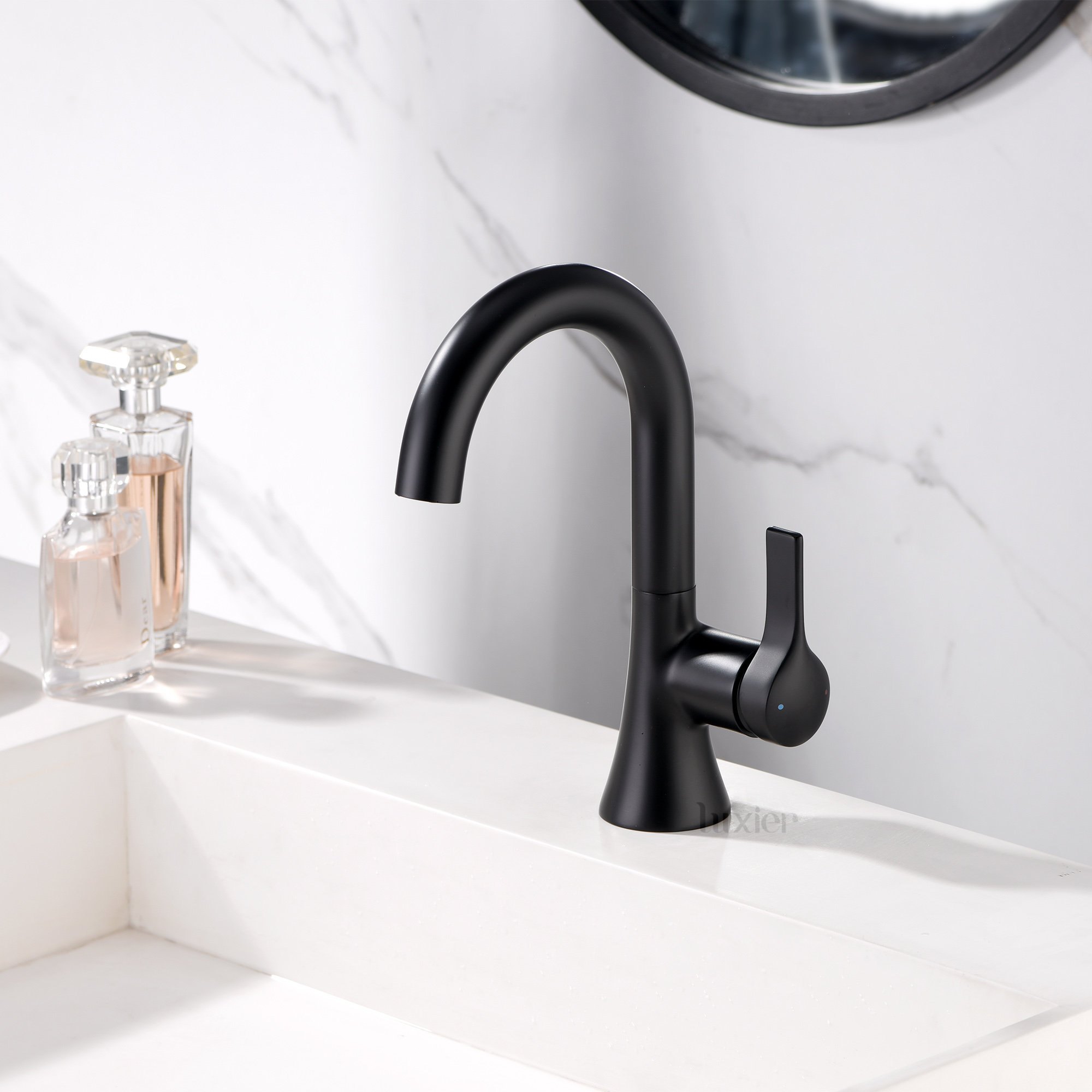Luxier BSH11 Single Hole Faucet Singlehandle Bathroom Faucet with