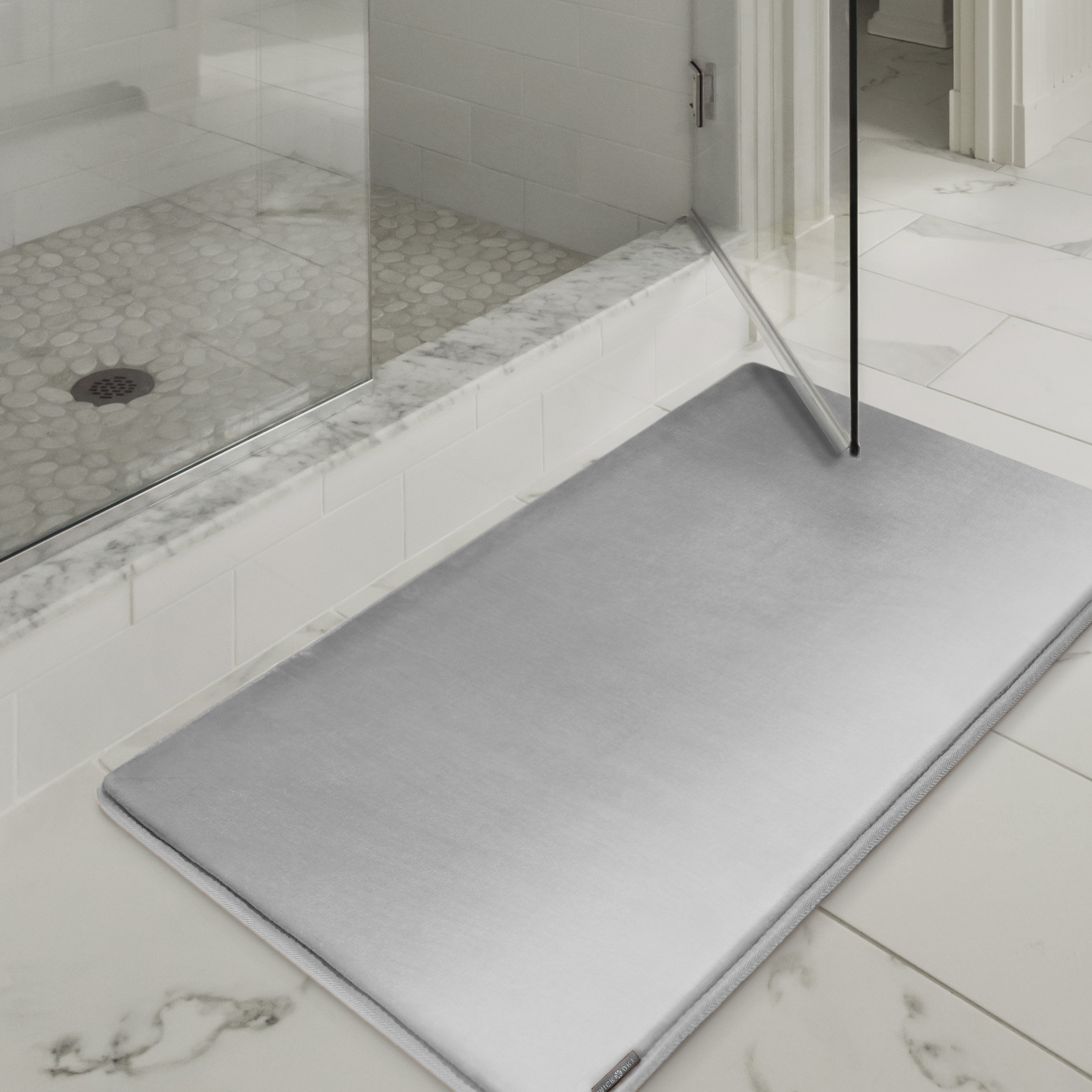 MICRODRY Extra Thick Softlux Charcoal Infused Memory Foam Bath Mat With Griptex Skid Resistant