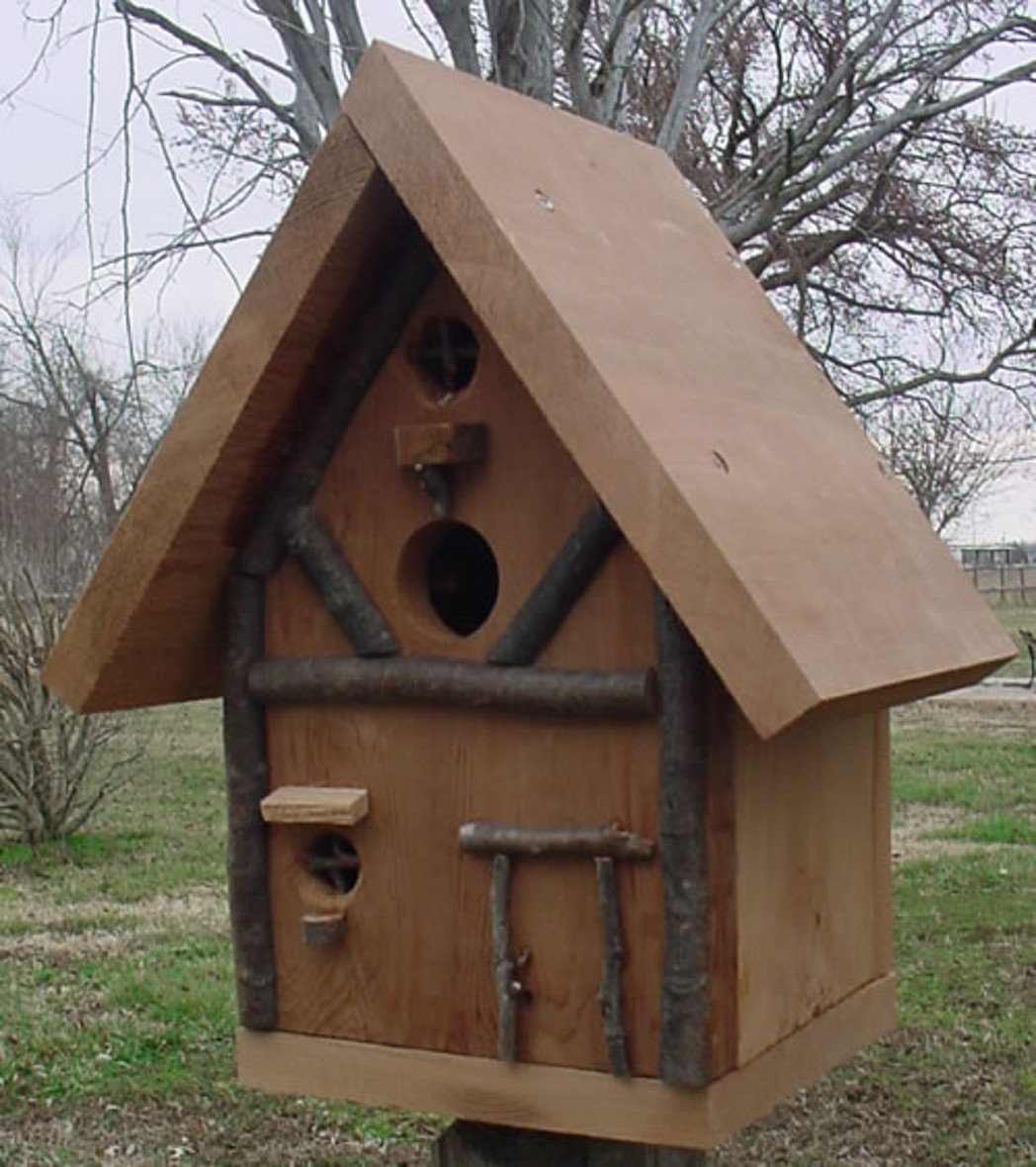 Millwood Pines Palouse Forest Lodge 13 in x 8.5 in x 7 in Birdhouse