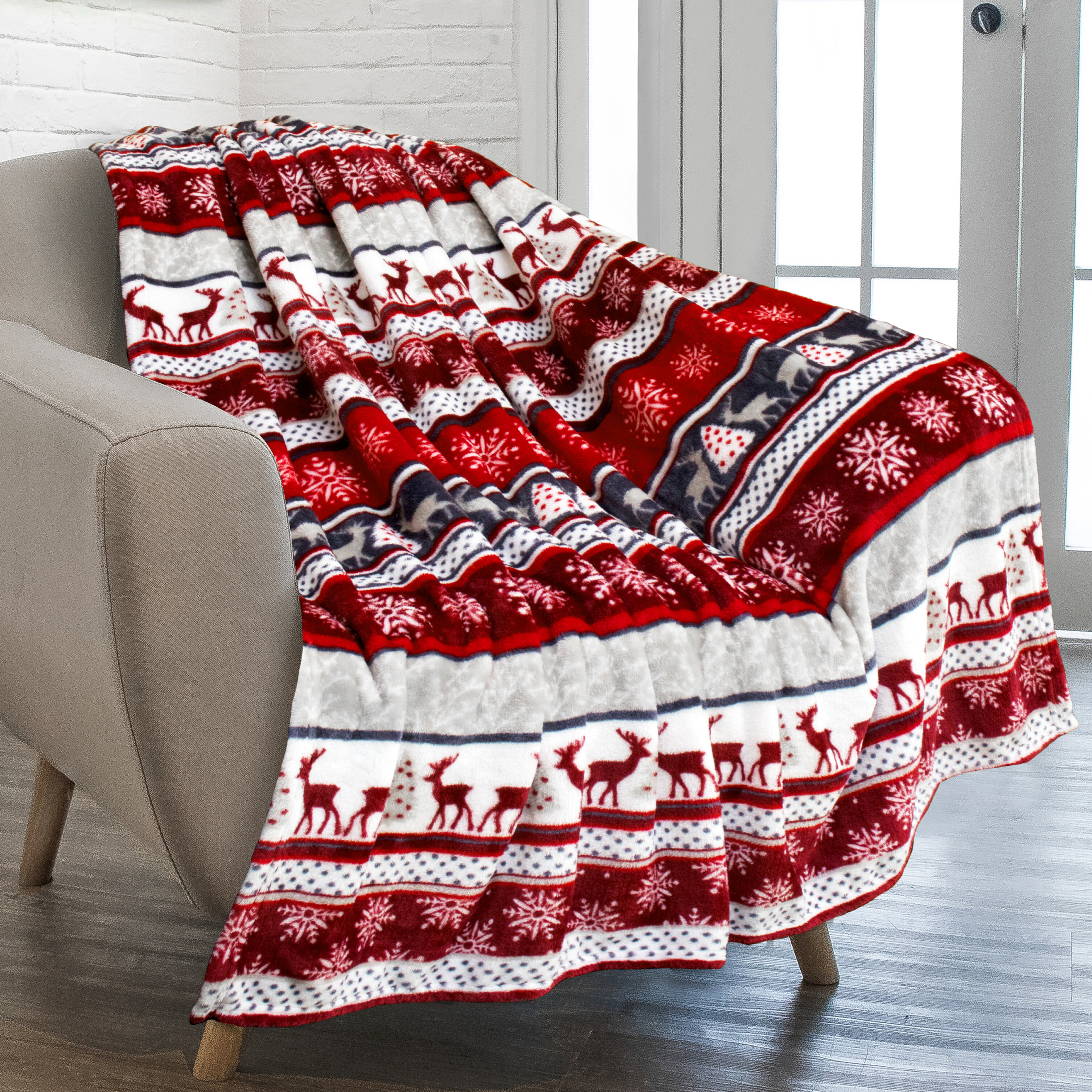 Cozy cabin Christmas reversible blanket throw