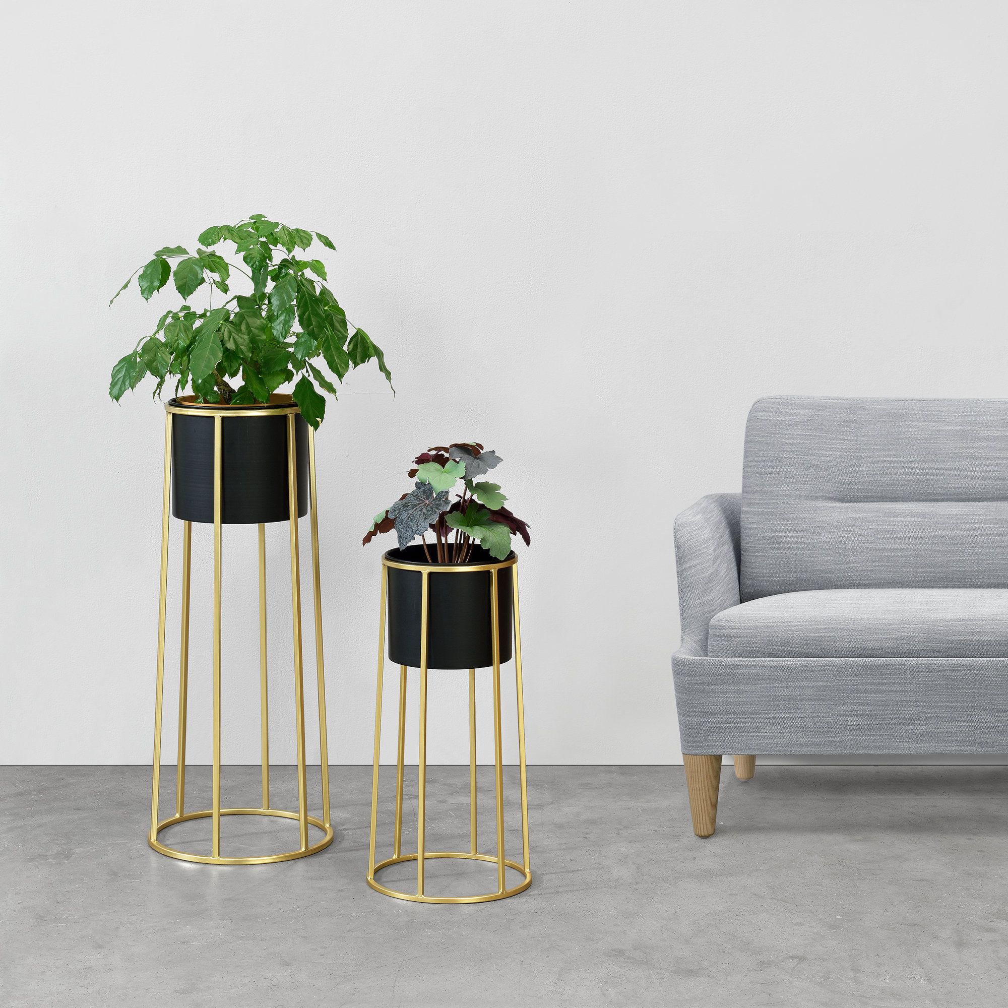 Fairmont Park Plant Pot Stand Black and gold colors [En.Casa] Wayfair