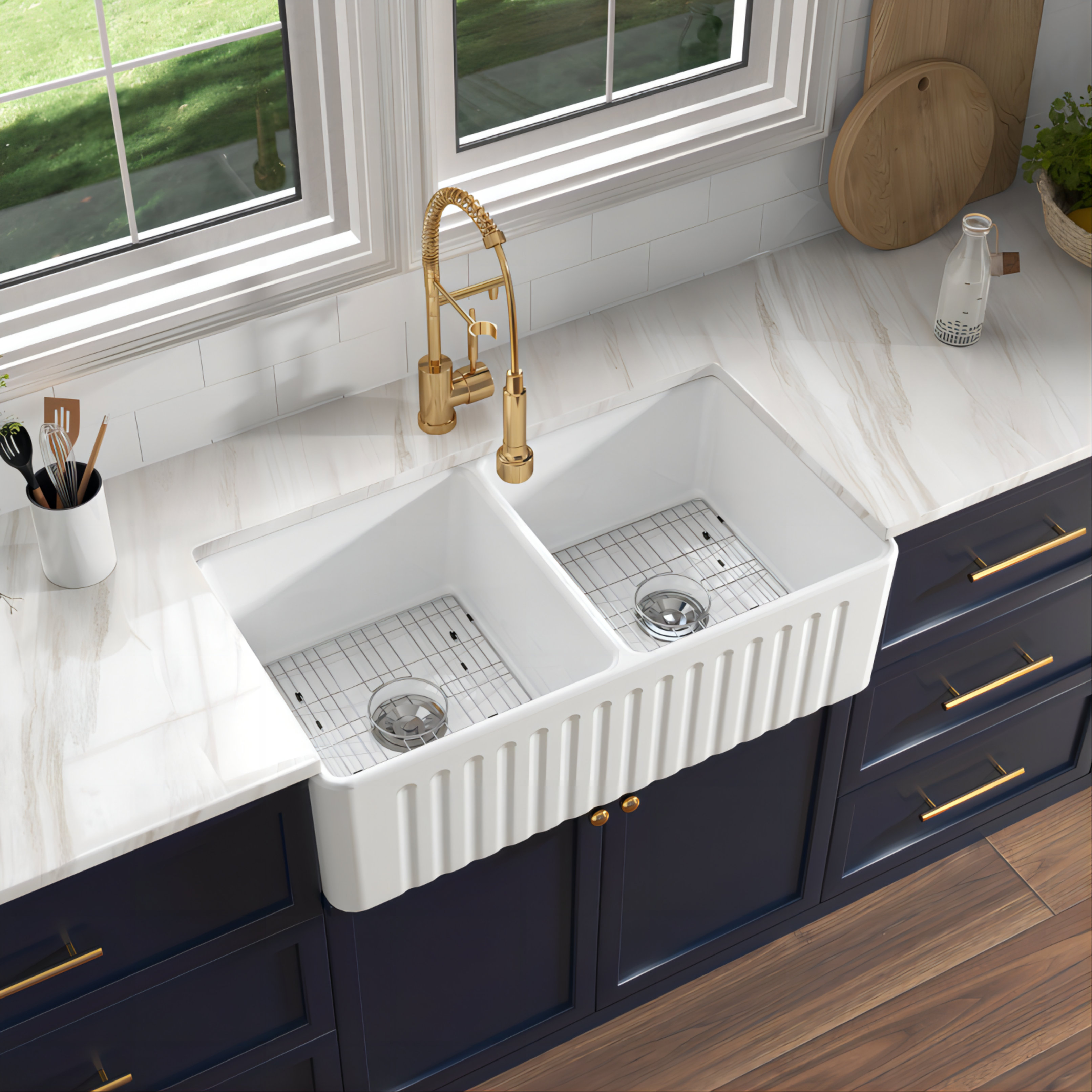 MOHOME Athena 33" L x 18" W Double Bowl Farmhouse Kitchen Sink with