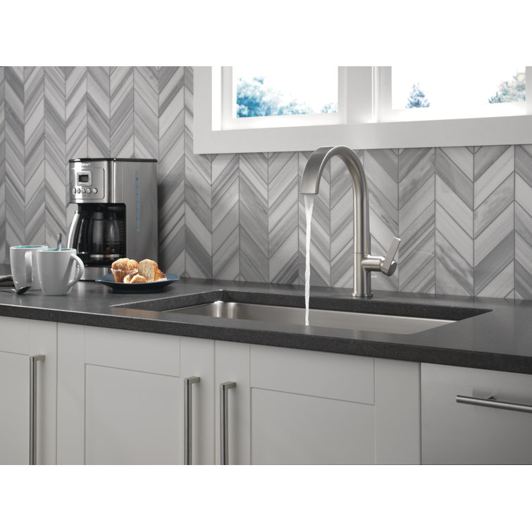 Delta Keele Pull Down Single Handle Kitchen Faucet with ...