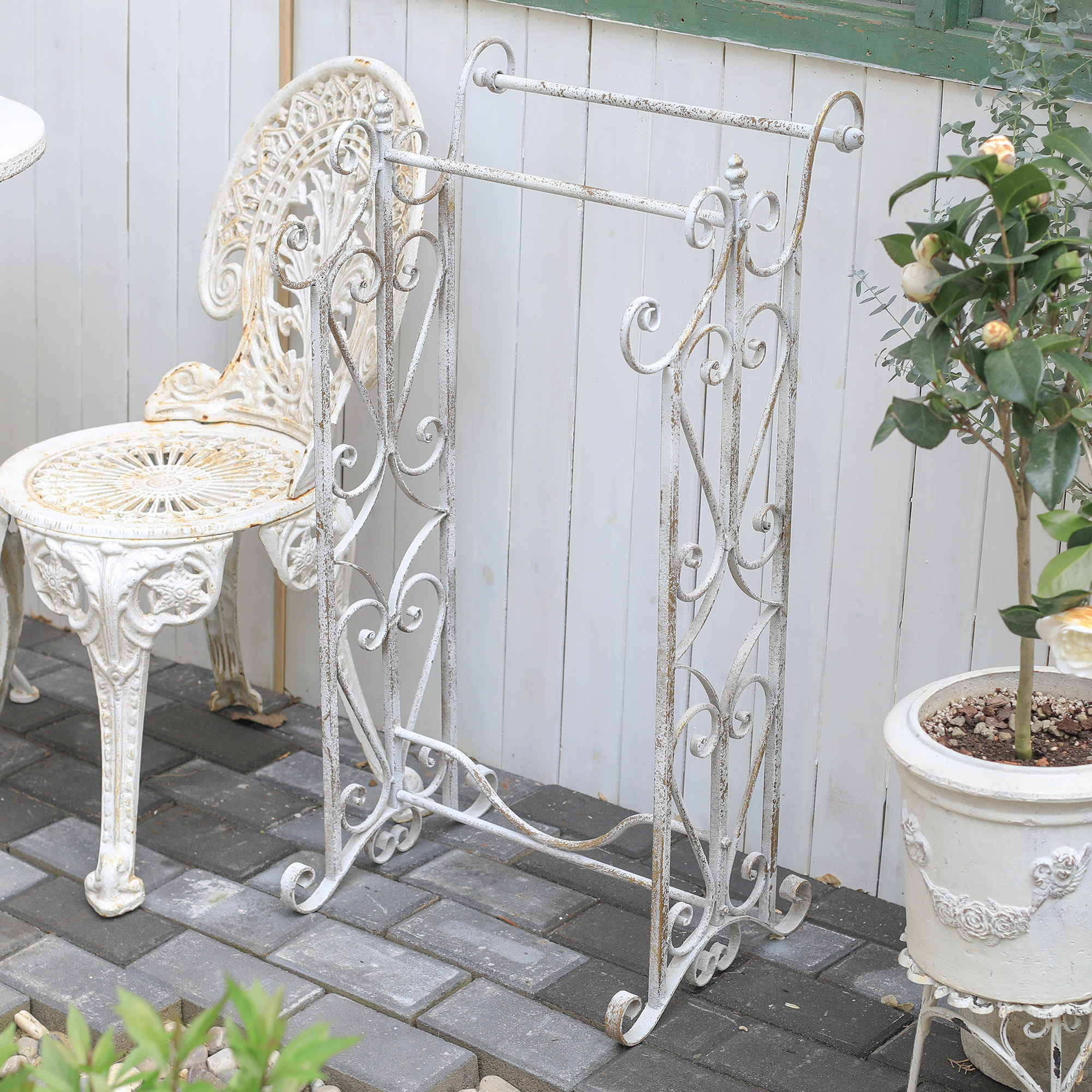 Lily Manor Free Standing Towel Stand Wayfair.co.uk