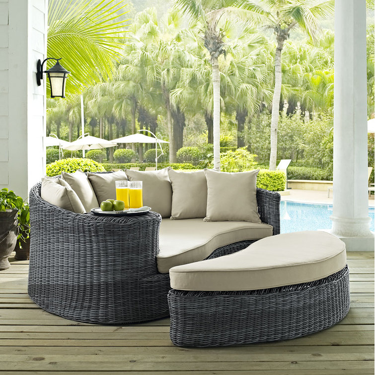 keiran daybed with cushions